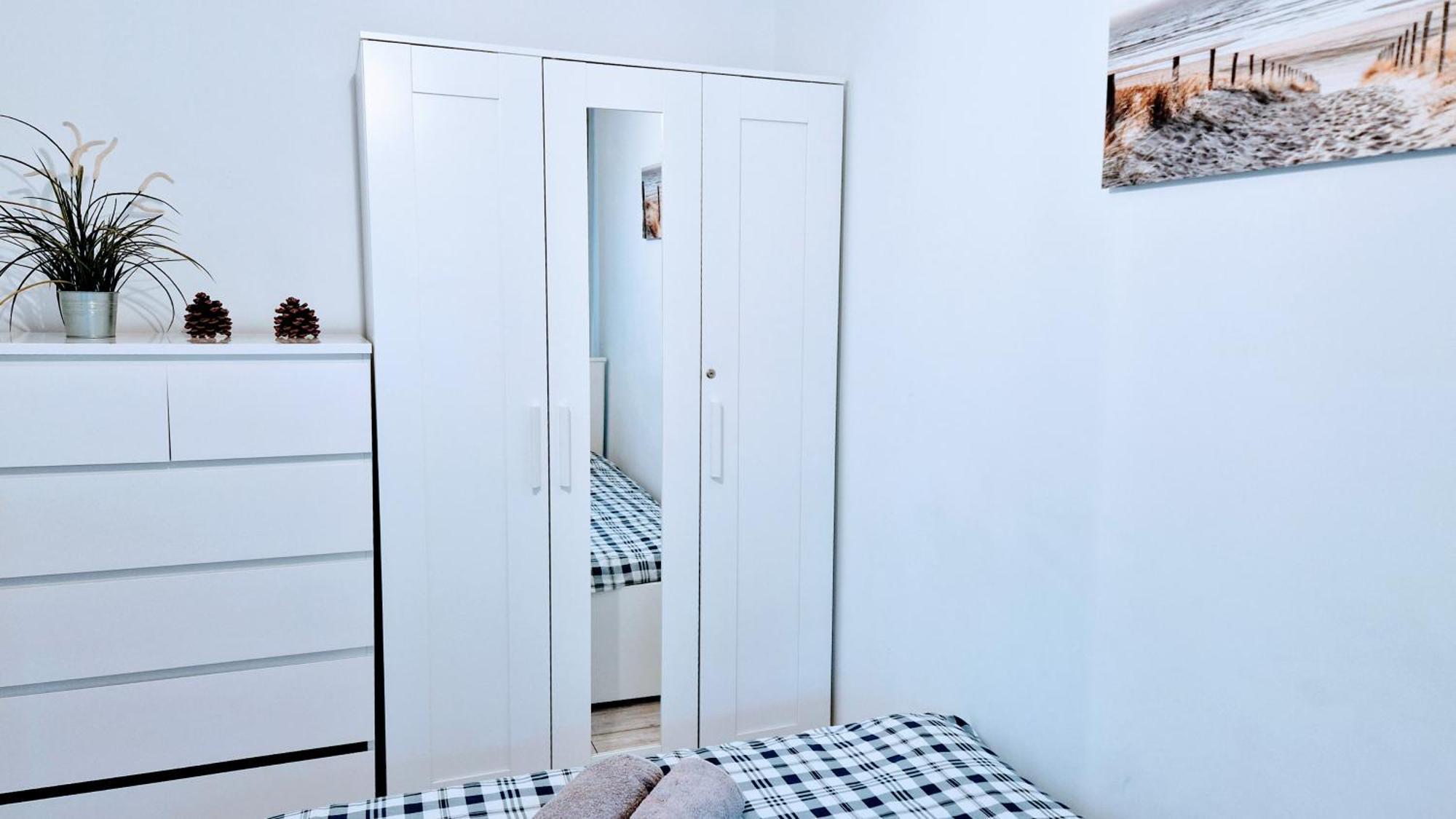 Krolewska Centrum Apartament 4X Varşovia Exterior foto